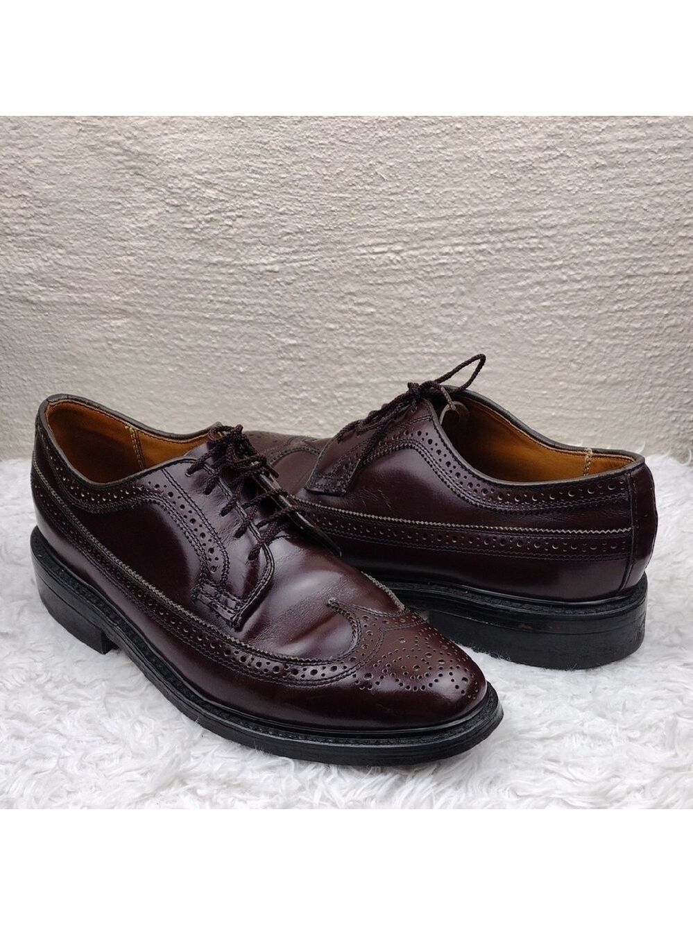 Dexter Vintage Classic Men's Brown Wingtip Almond Toe Lace Up Oxford Brogue Shoe